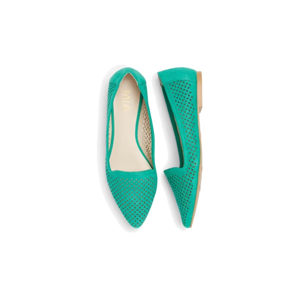 Mia, Esie Laser Cut Flats 7.5 NWT